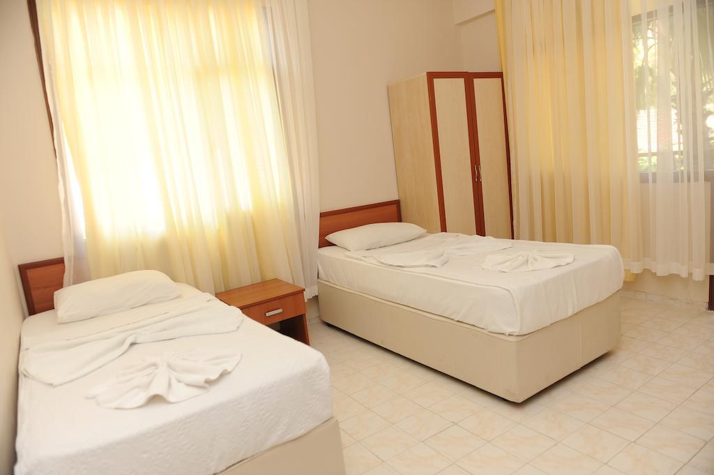 Holiday World Hotel Alanya Kamer foto