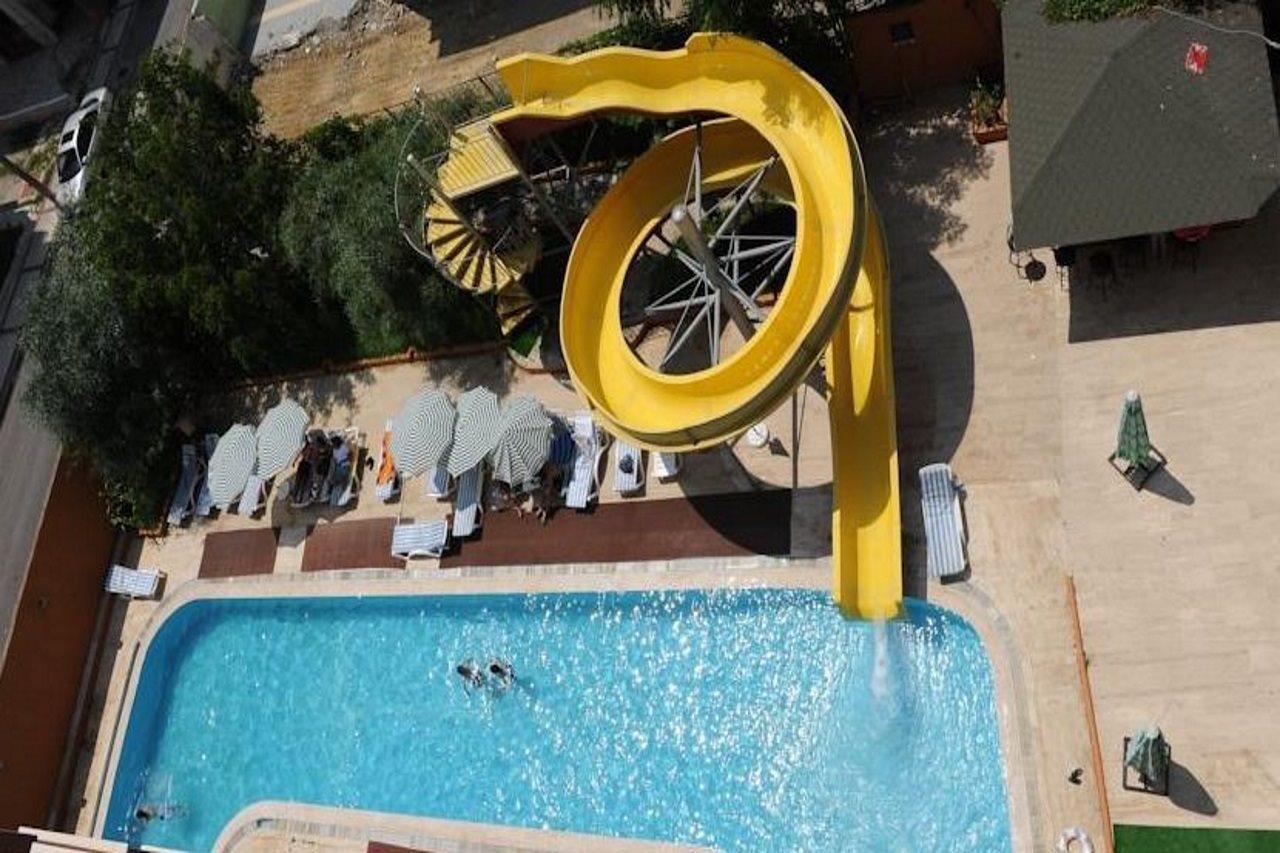 Holiday World Hotel Alanya Buitenkant foto
