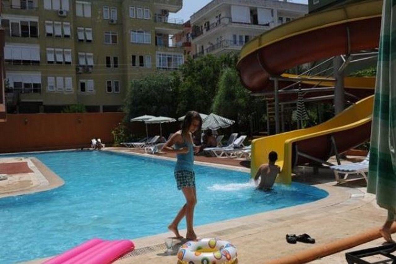 Holiday World Hotel Alanya Buitenkant foto