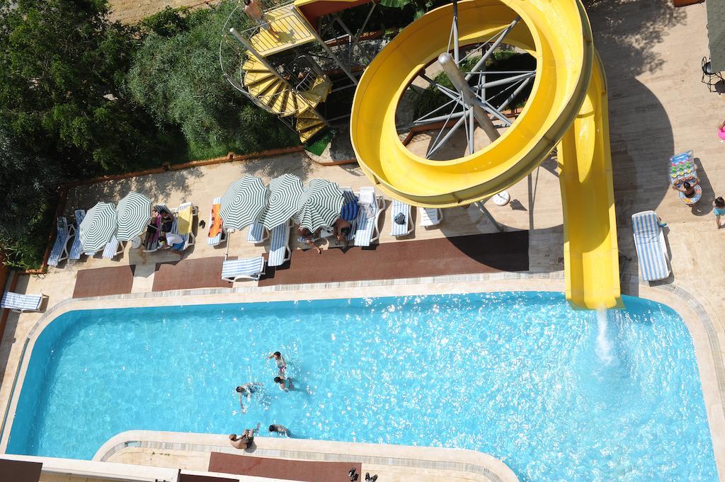 Holiday World Hotel Alanya Buitenkant foto