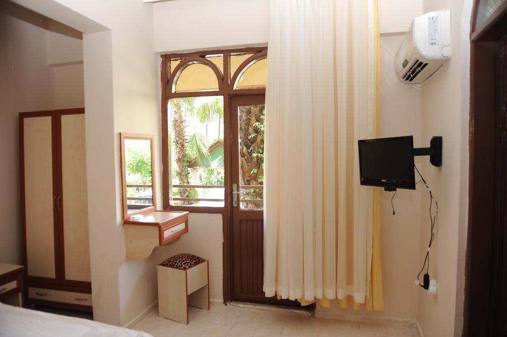 Holiday World Hotel Alanya Buitenkant foto